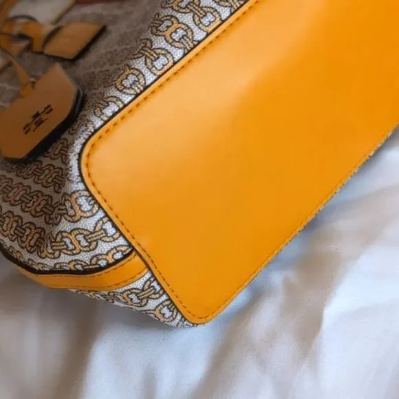 ✨ TORY BURCH Gemini Link Tote Bag - Picture 7 of 16